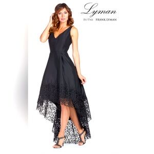 Beautiful Frank Lyman gown… New without tags